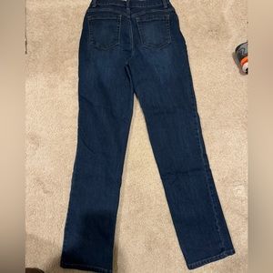 Gloria Vanderbilt Amanda denim jeans